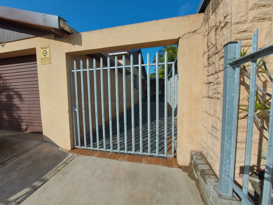 3 Bedroom Property for Sale in Van Riebeeck Hoogte Eastern Cape